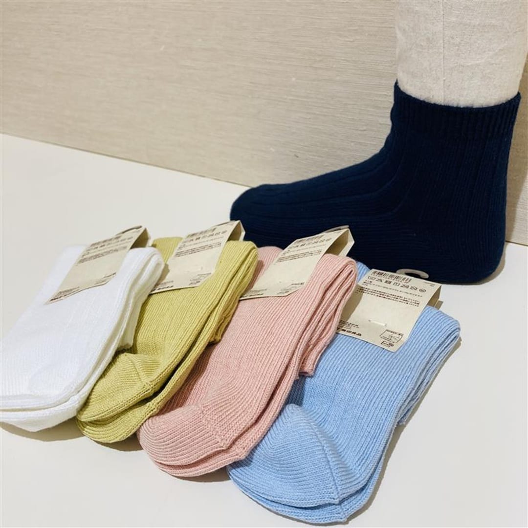 【イオンモール熱田】コーディネートのポイントに。カラー靴下｜スタッフおすすめ