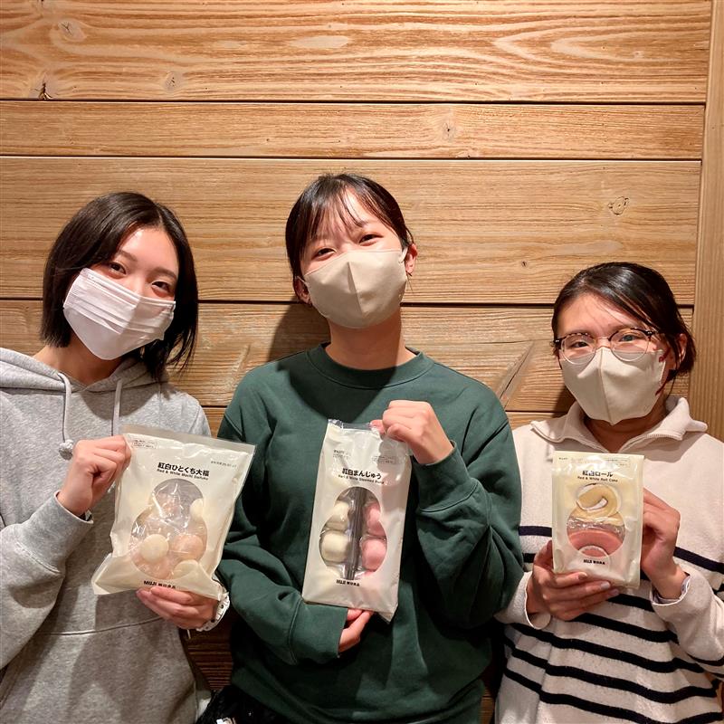 【京阪モール】紅白のお菓子でお正月