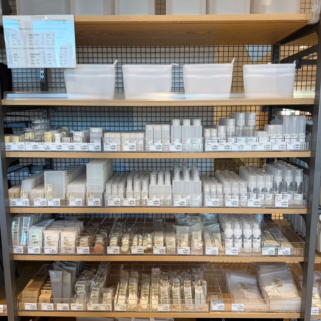 トラベル用品の売場写真