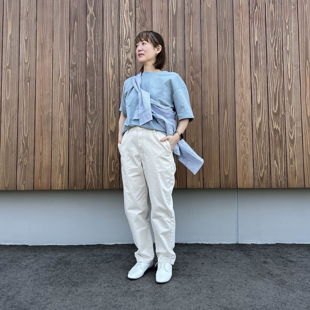 ①