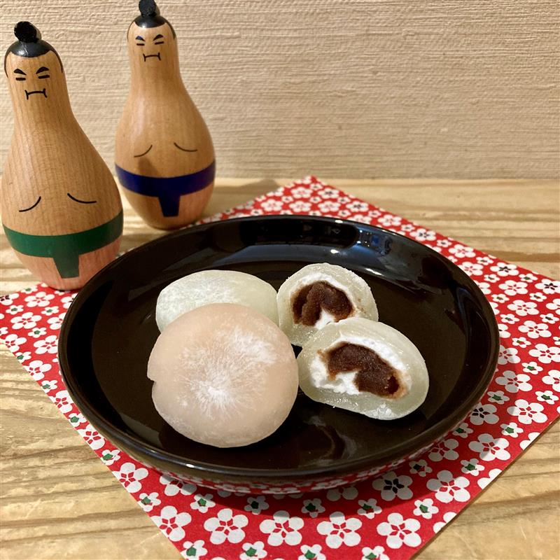 【京阪モール】　紅白のお菓子でお正月