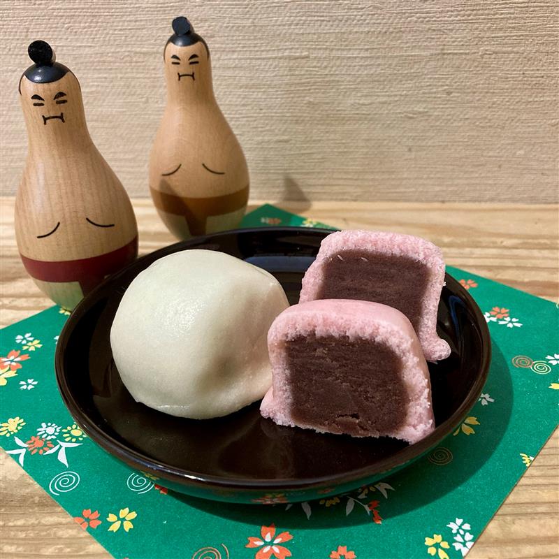 【京阪モール】　紅白のお菓子でお正月