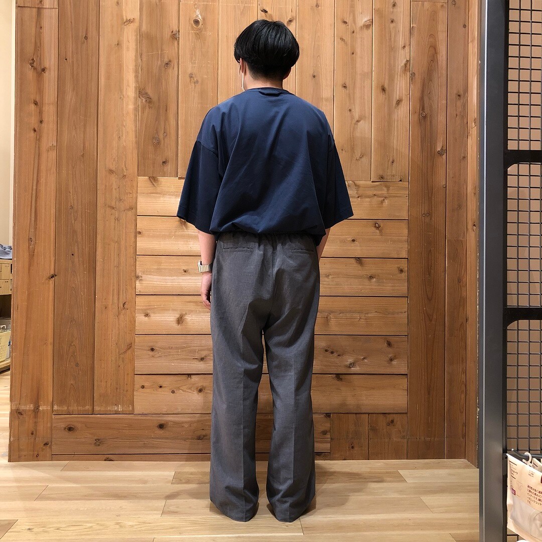 服を着ている人