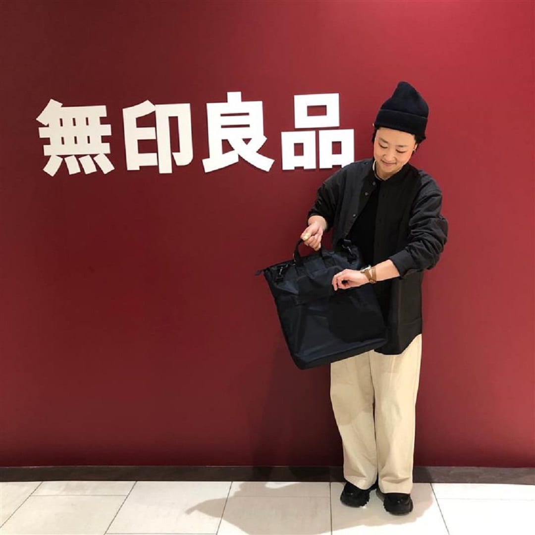 トートバッグ着用