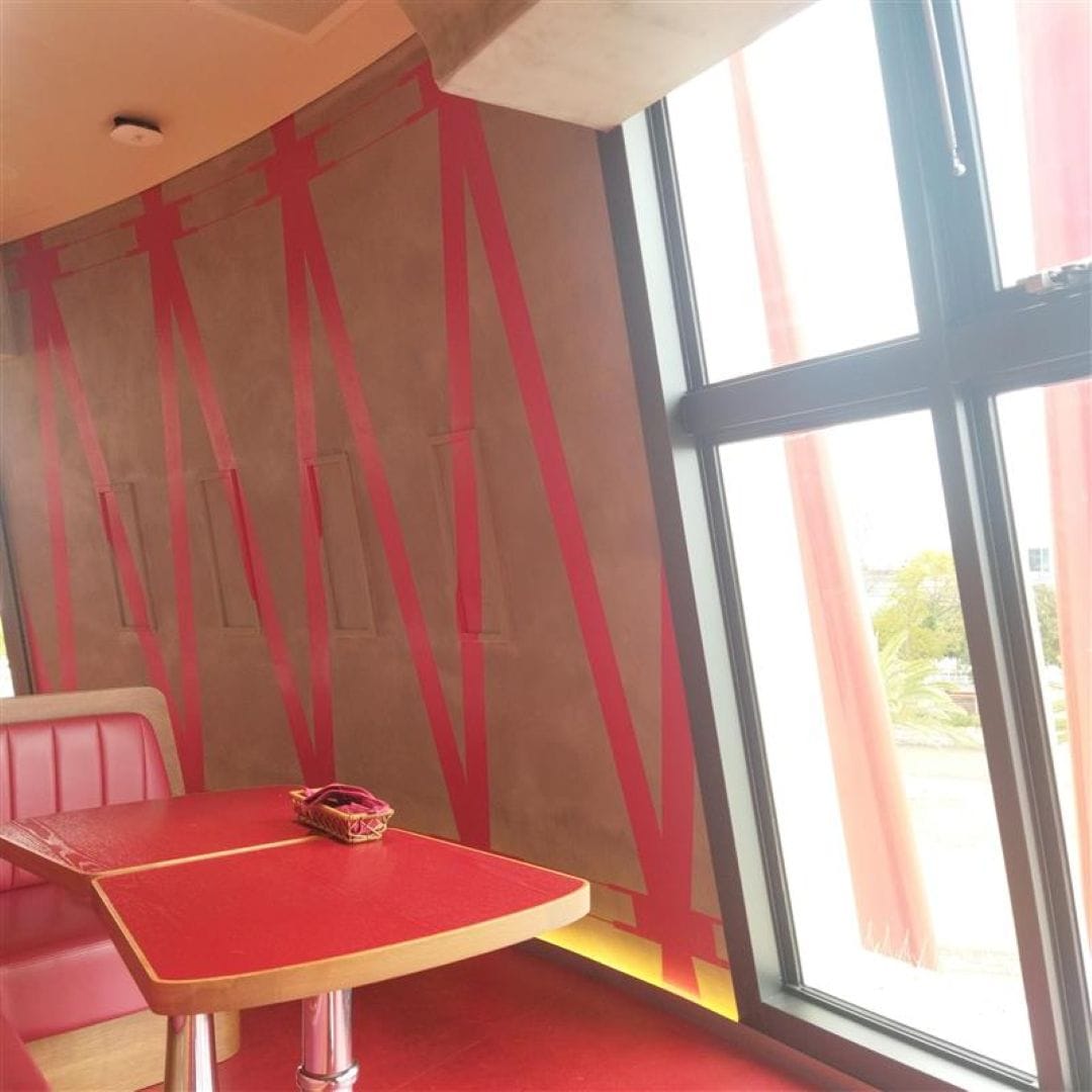 【神戸阪急】テーブル