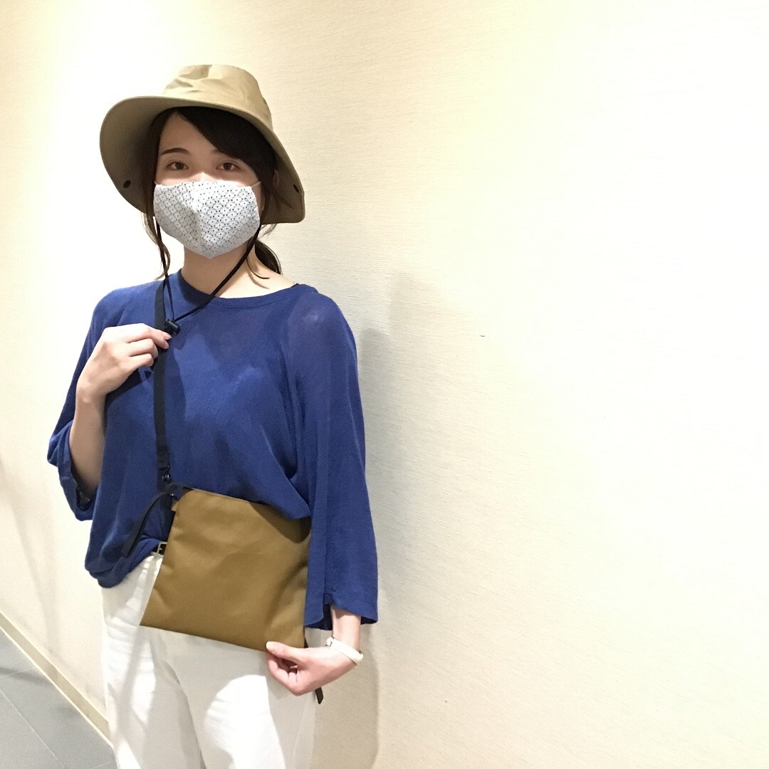無印良品サコッシュ