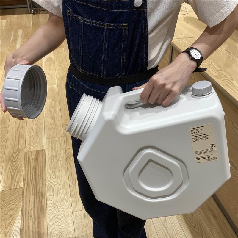 ポリエチレン　水タンク　１２Ｌ　蛇口付き