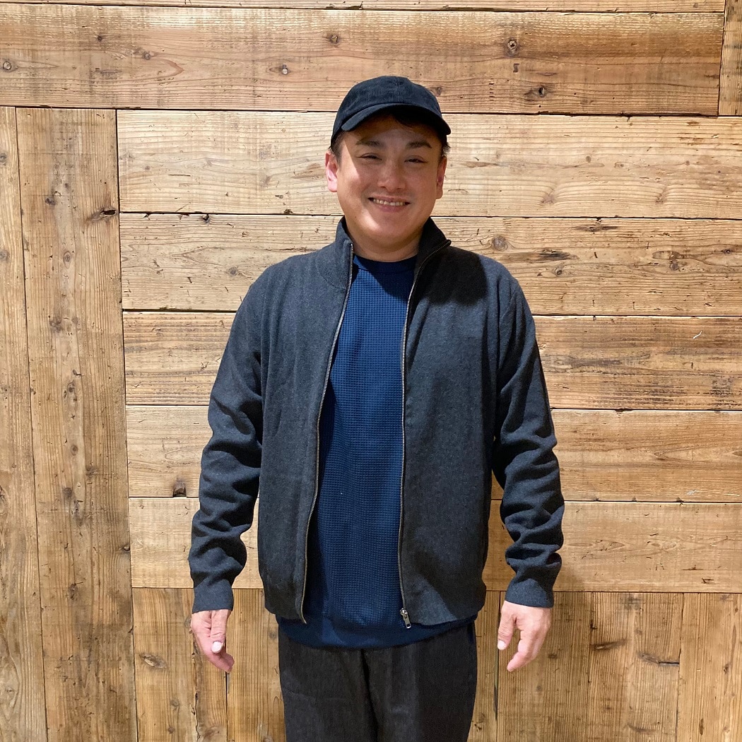 男性スタッフ　モデル