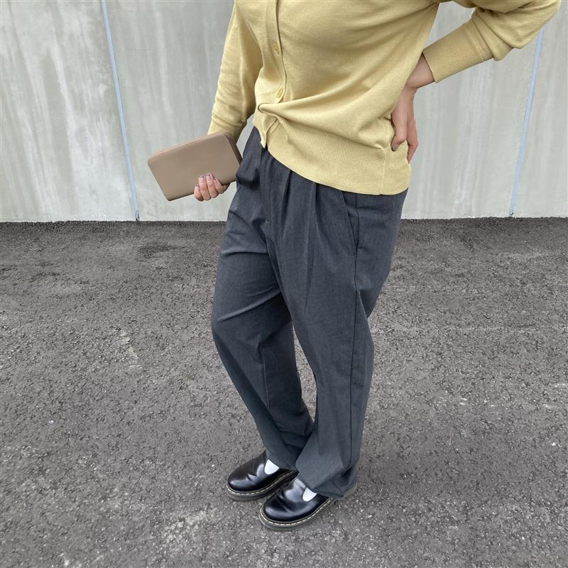 タックワイドパンツ