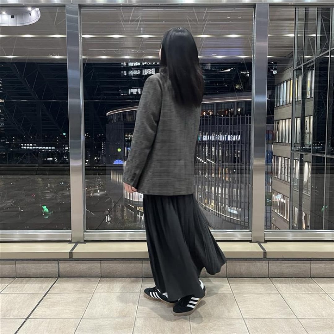 後ろ姿の写真