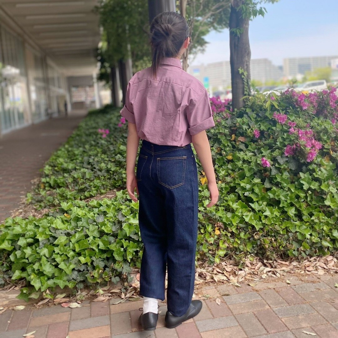 【イオンモール浦和美園】全身後ろ向き