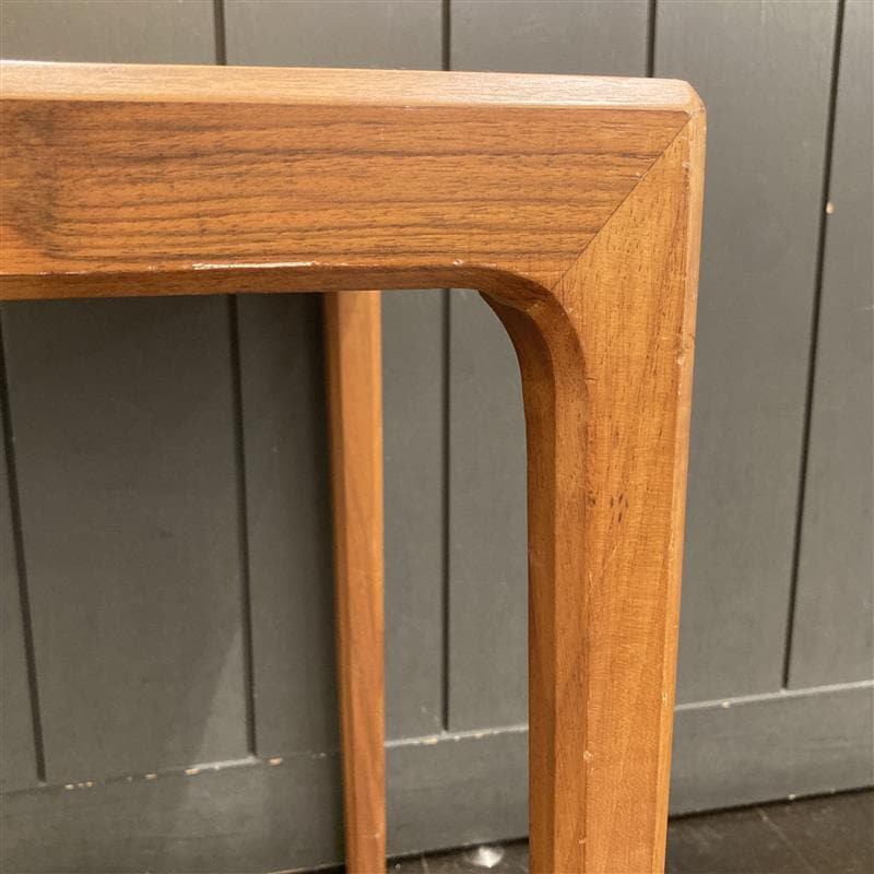 ローテーブル脚１