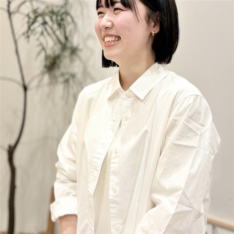 ７