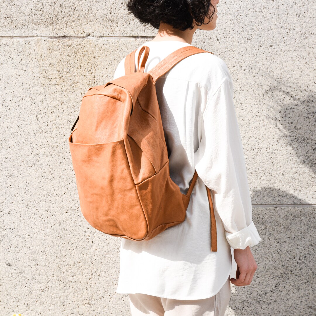 ARAI_BACKPACK_ICHI_ ライトブラウン１年経過横