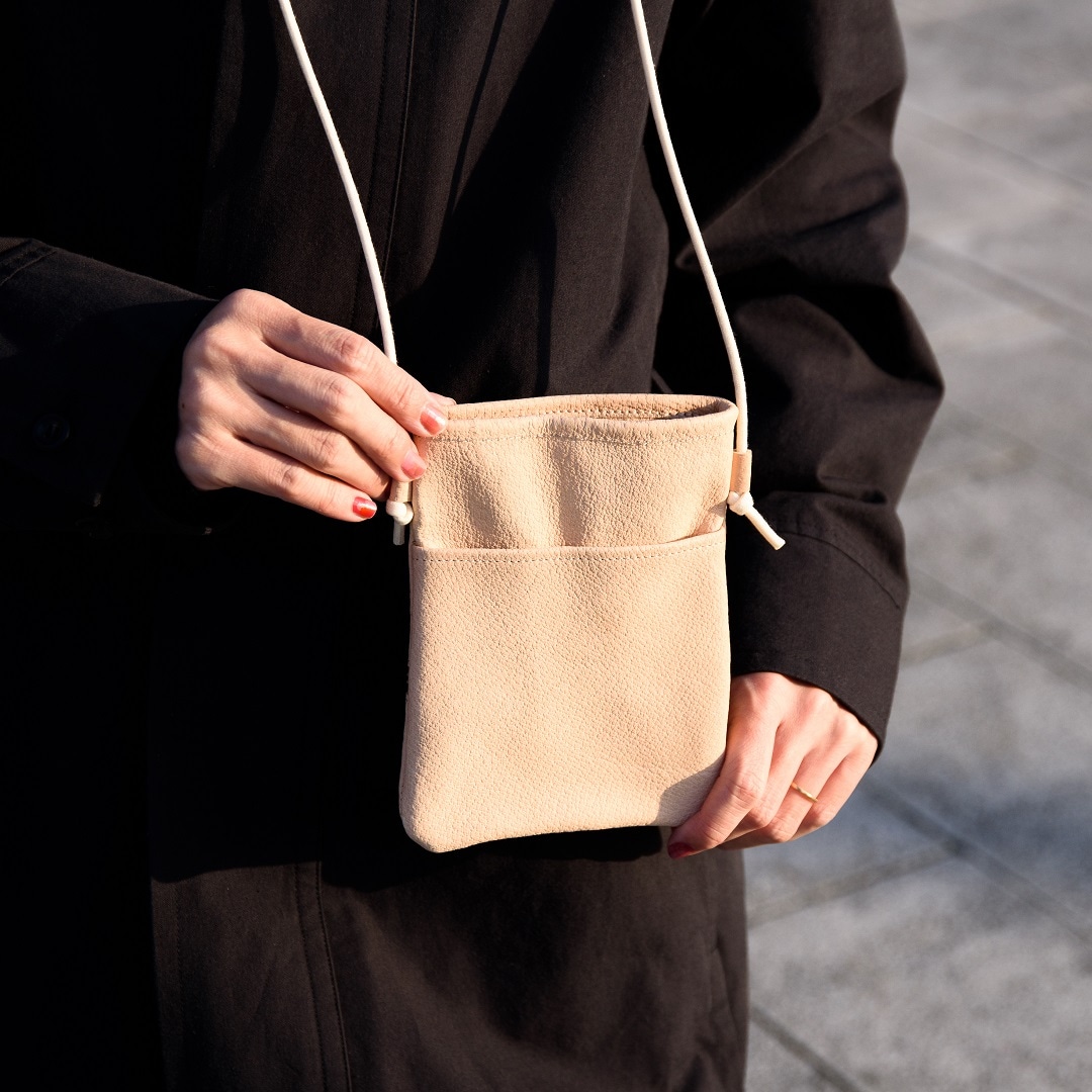 ARAI_PASSCASE_M_アイボリー.jpg 