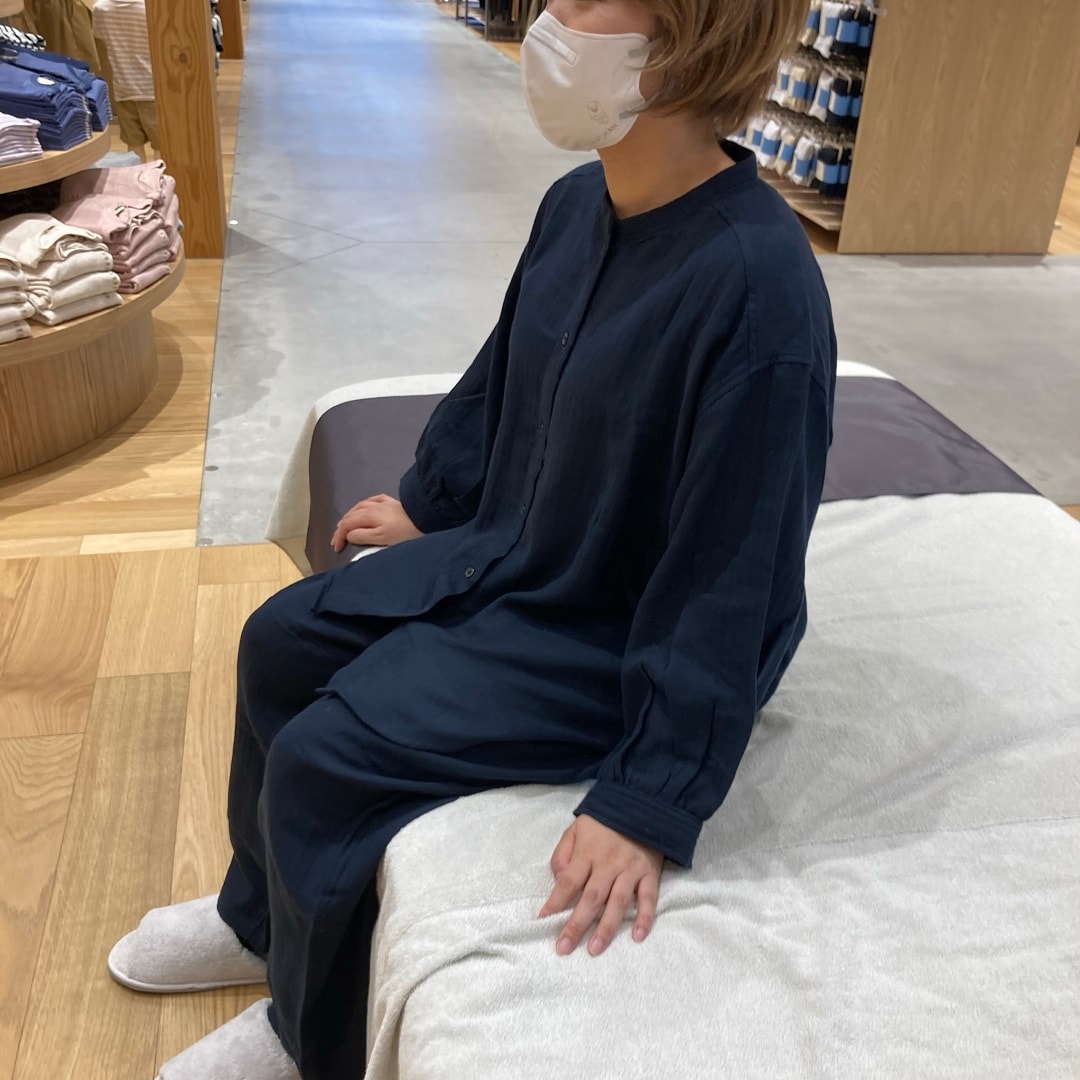 ①
