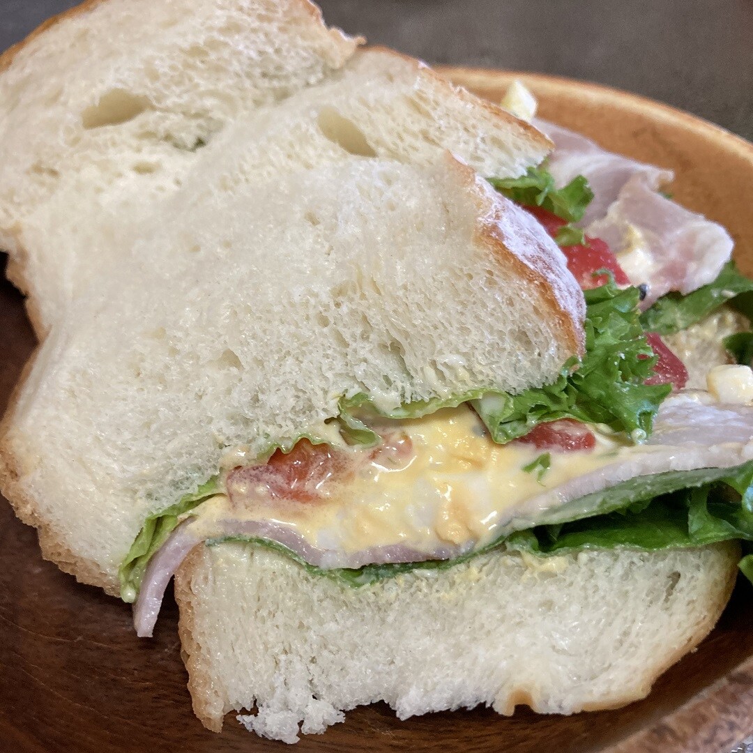 BLT