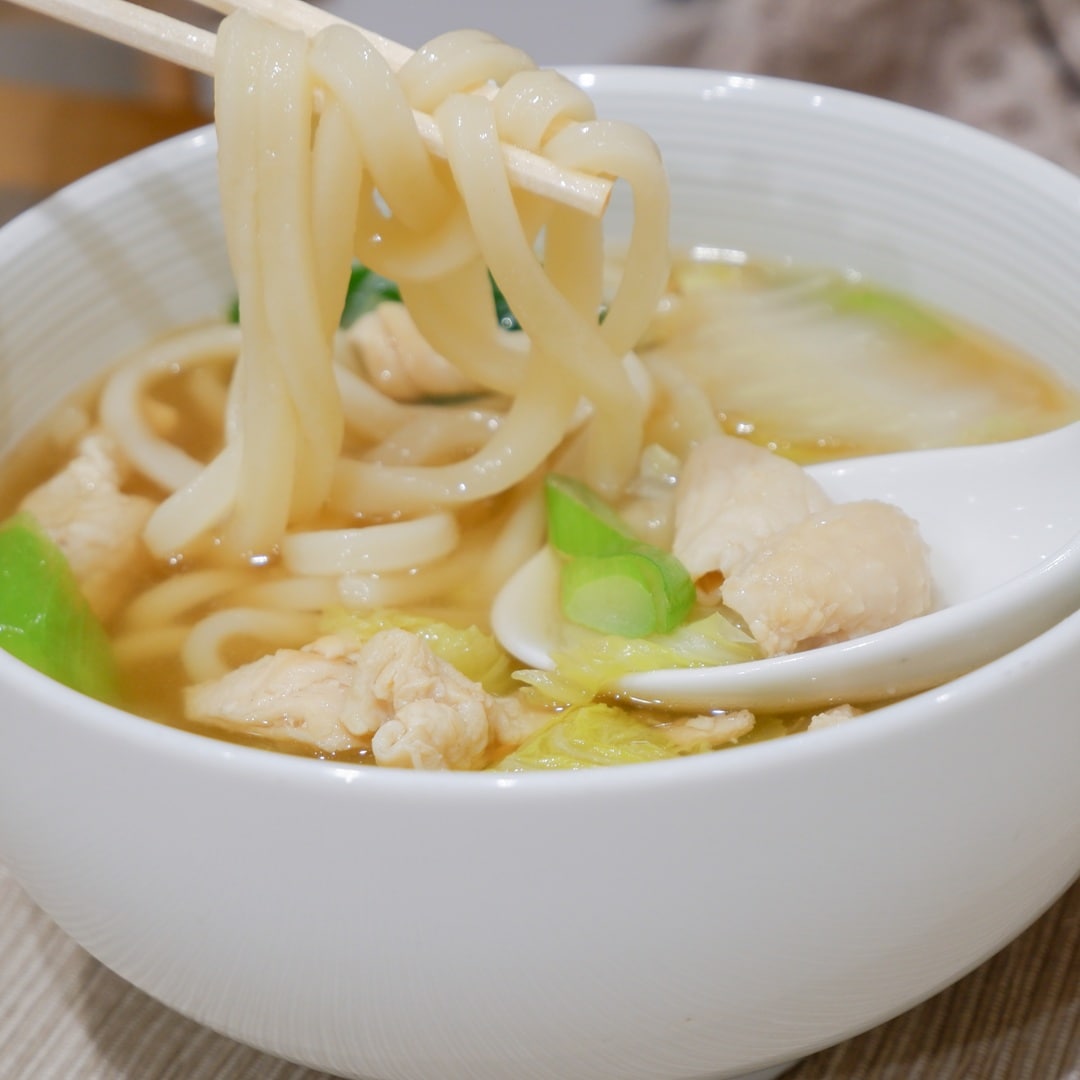 【京都山科】澄んだお出汁に炭が香る｜肉ぶっかけうどんロマン亭