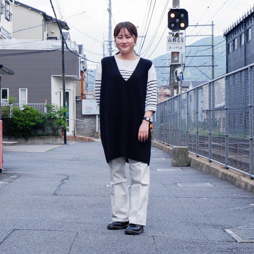 【京都山科】Vネック深まれば秋もすぐそこ｜スタッフコーディネート