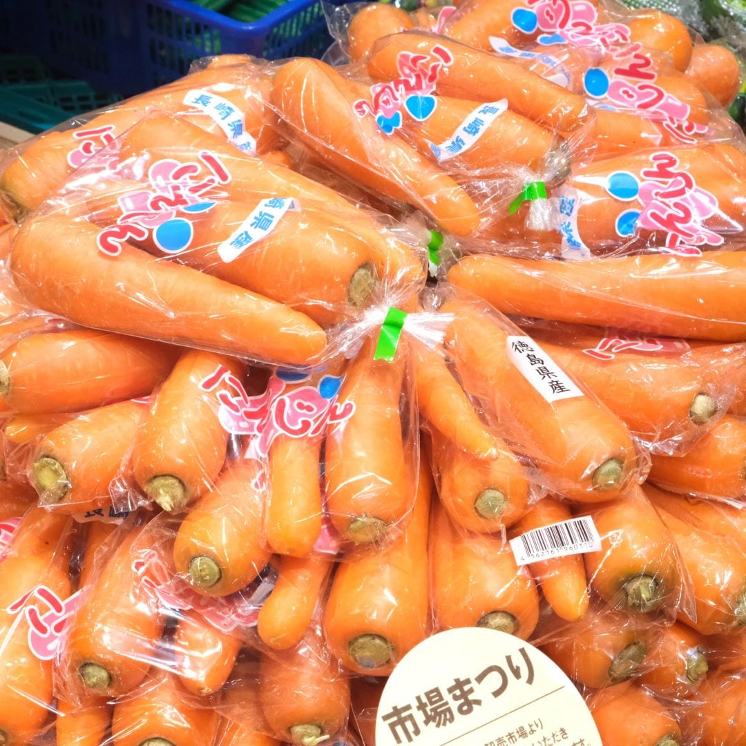 【堺北花田】林田商店さんの市場まつり開催中｜青果売場から
