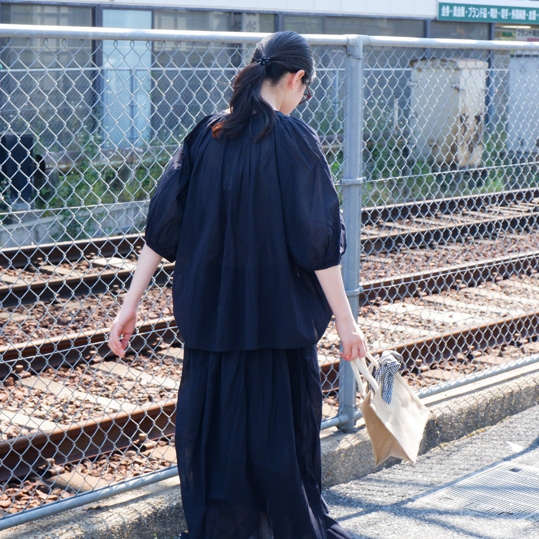 【京都山科】素肌に心地いい、初夏のセットアップ｜スタッフコーディネート
