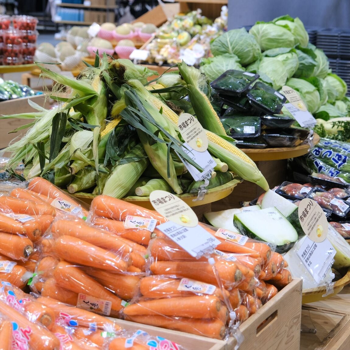 【堺北花田】林田商店さんの市場まつり開催中｜青果売場から