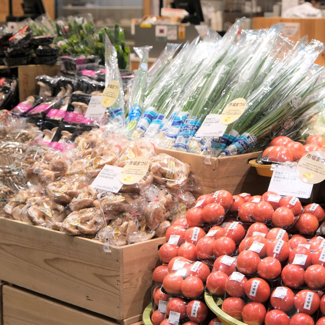 【堺北花田】林田商店さんの市場まつり開催中｜青果売場から