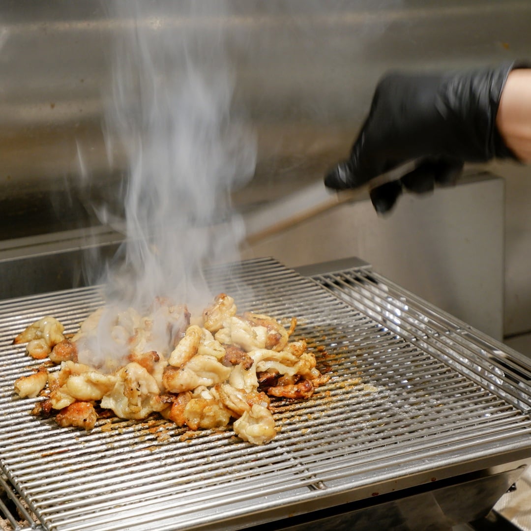 【京都山科】澄んだお出汁に炭が香る｜肉ぶっかけうどんロマン亭