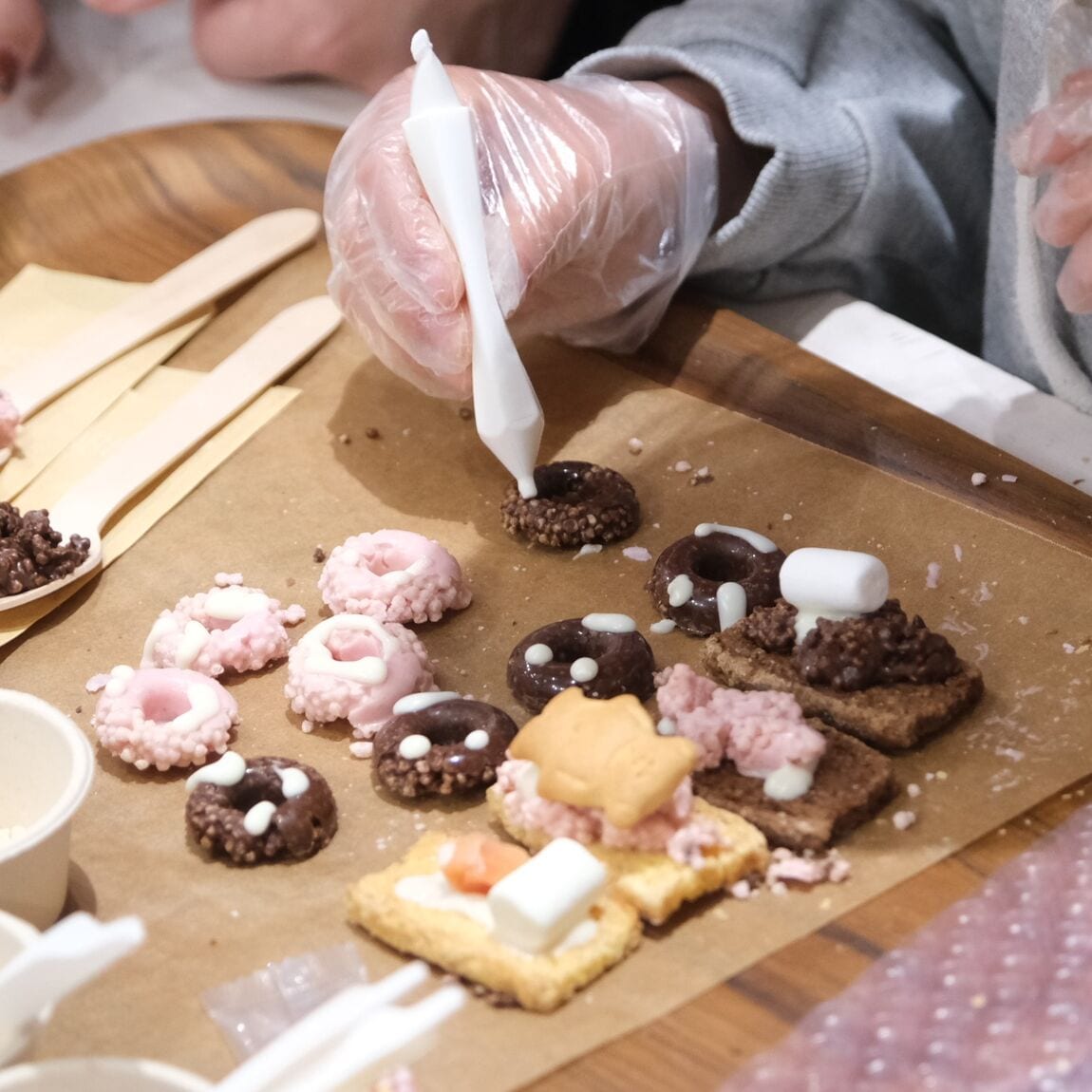 【堺北花田】ドーナツ型のチョコをつくろう｜イベントレポート