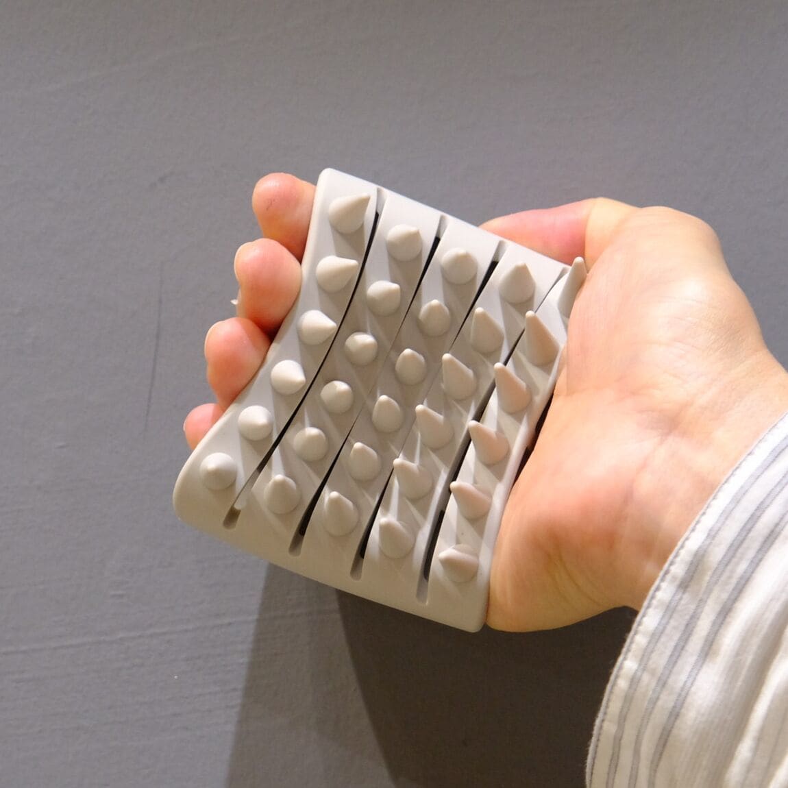 【堺北花田】頭皮をケアするブラシ｜新商品_BvMc9X