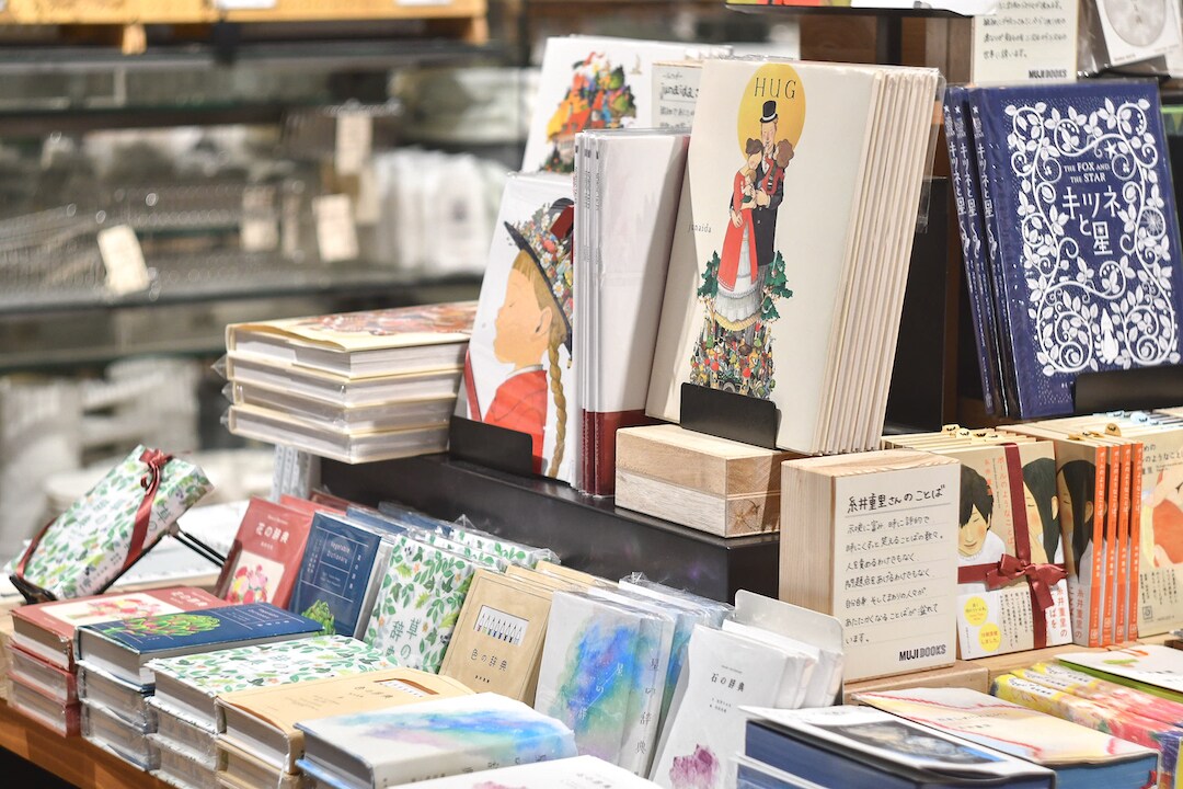 【グランフロント大阪】MUJI BOOKSのクリスマス｜MUJI BOOKS