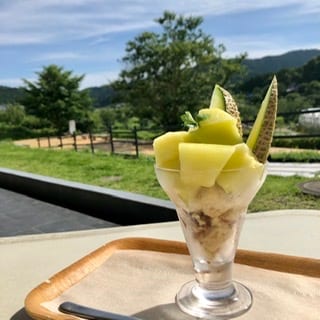【みんなみの里】鴨川産　アクアメロンパフェ