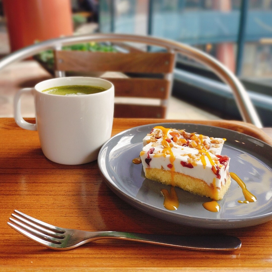リコッタチーズとグリーンティホワイトモカ