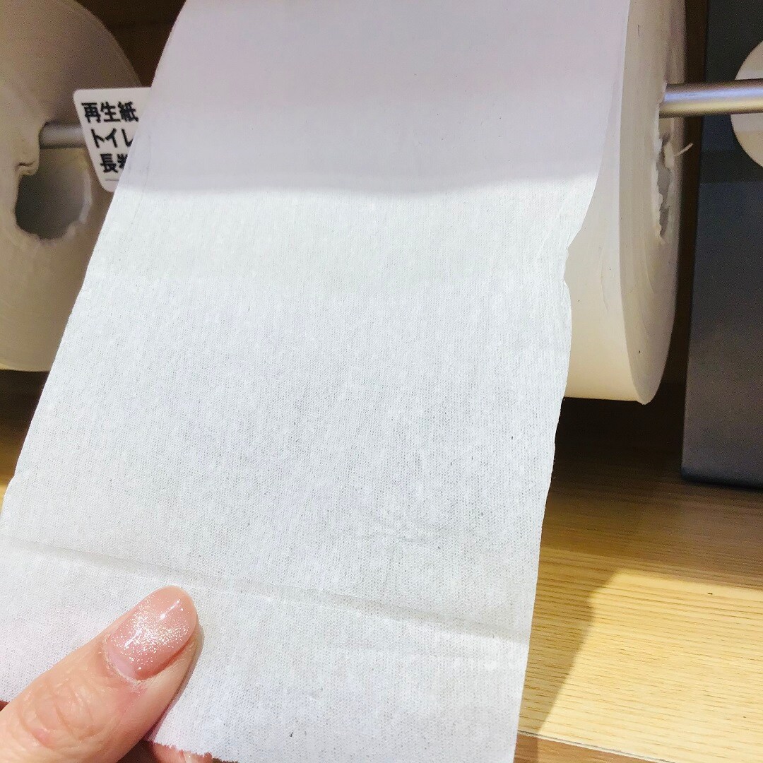 トイレットペーパー5
