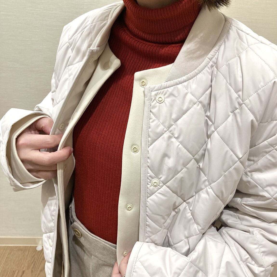 重ね着　首元