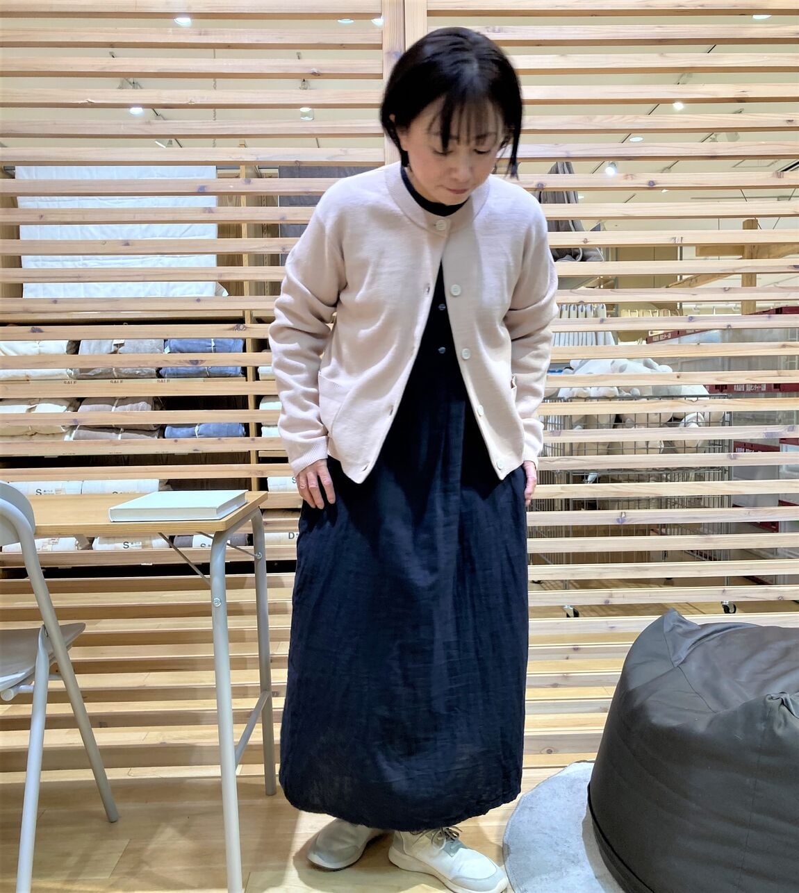 ３