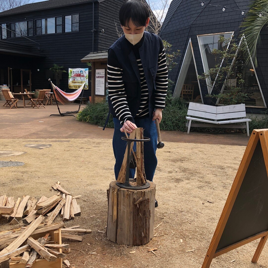 【テラスモール湘南】薪割り体験
