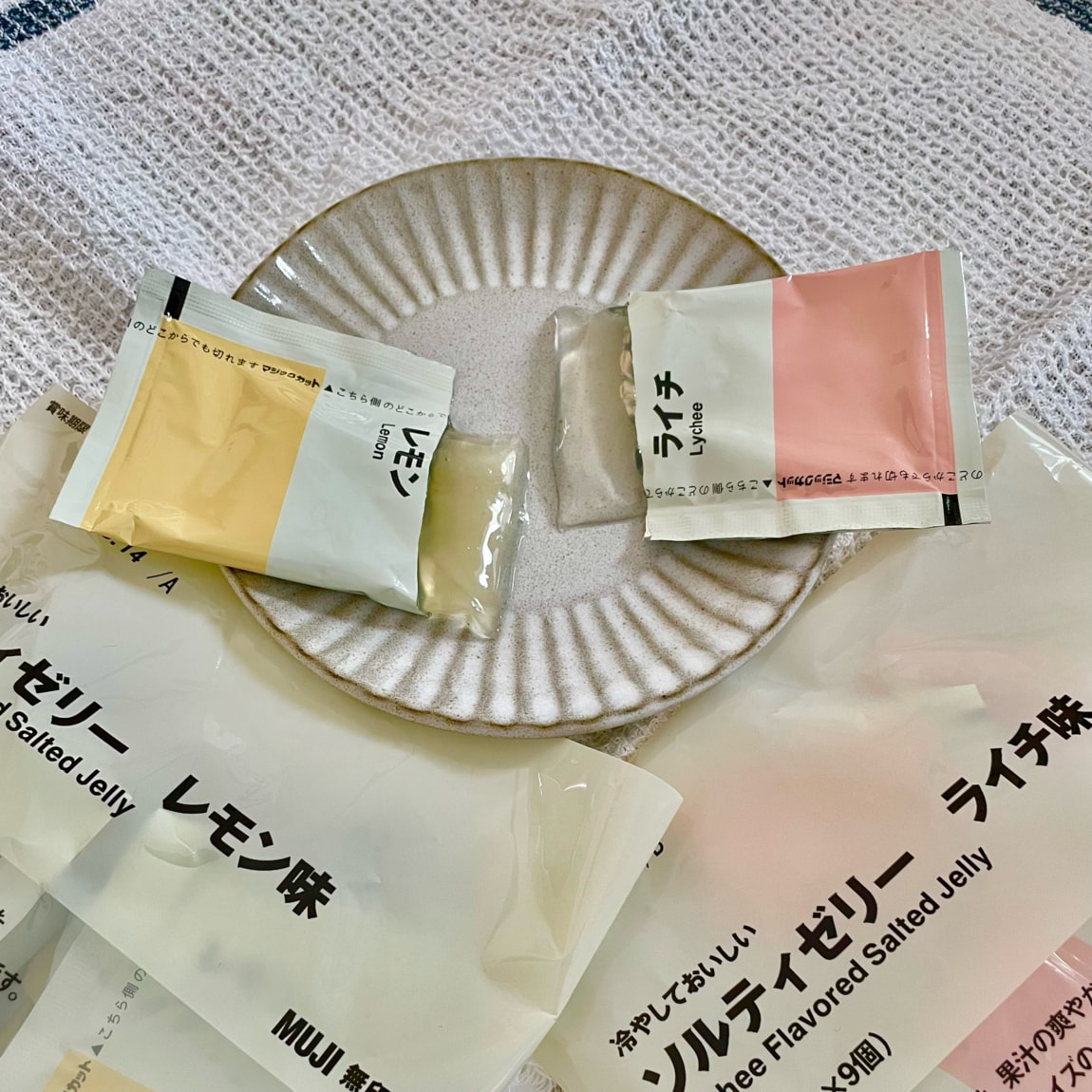 冷やしておいしいソルティーゼリー全体写真