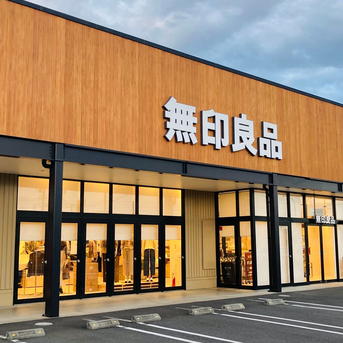 【総社】本日グランドオープン_PTe2Tt