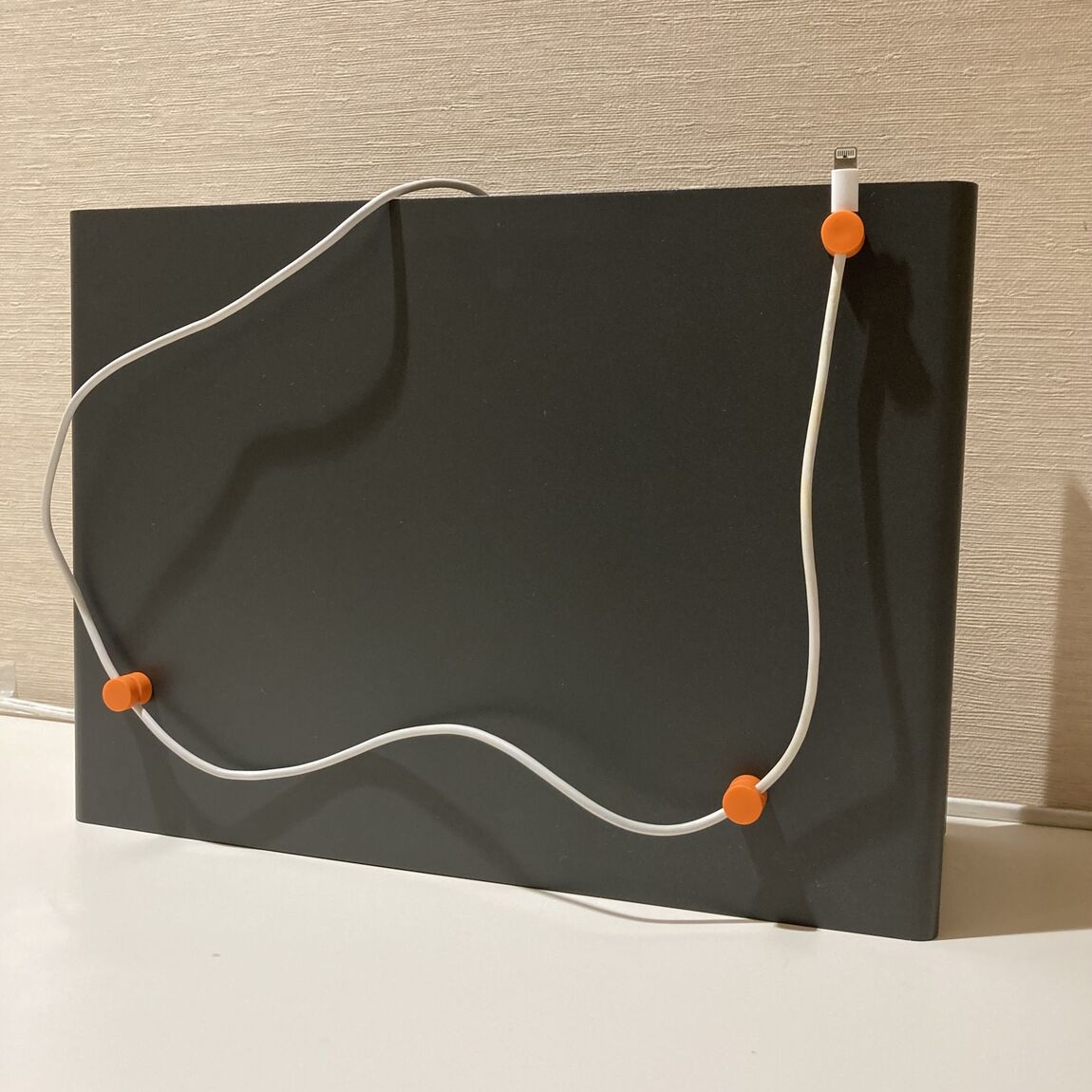 無印良品 マグネットケーブルホルダー