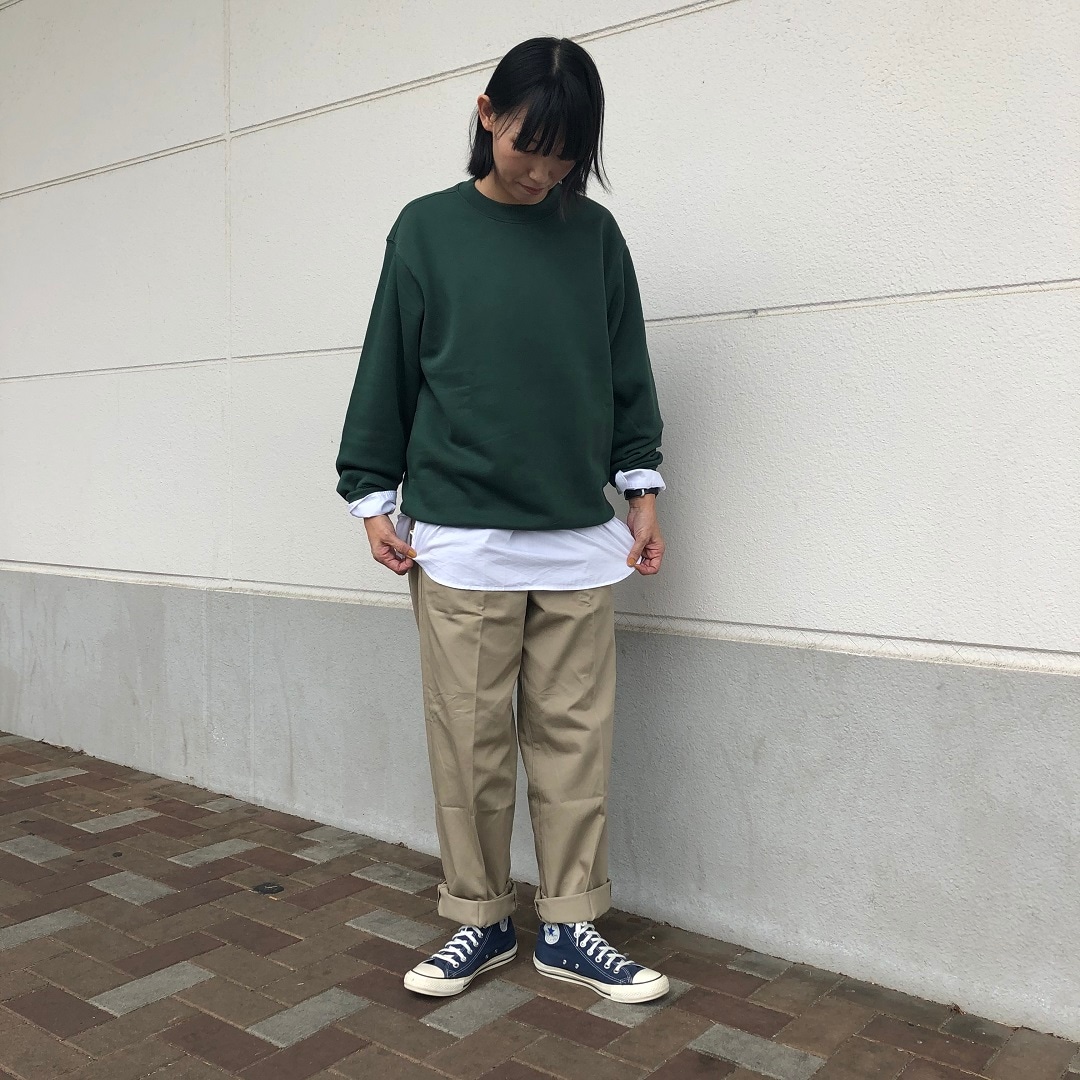 スタッフスナップ全身の写真