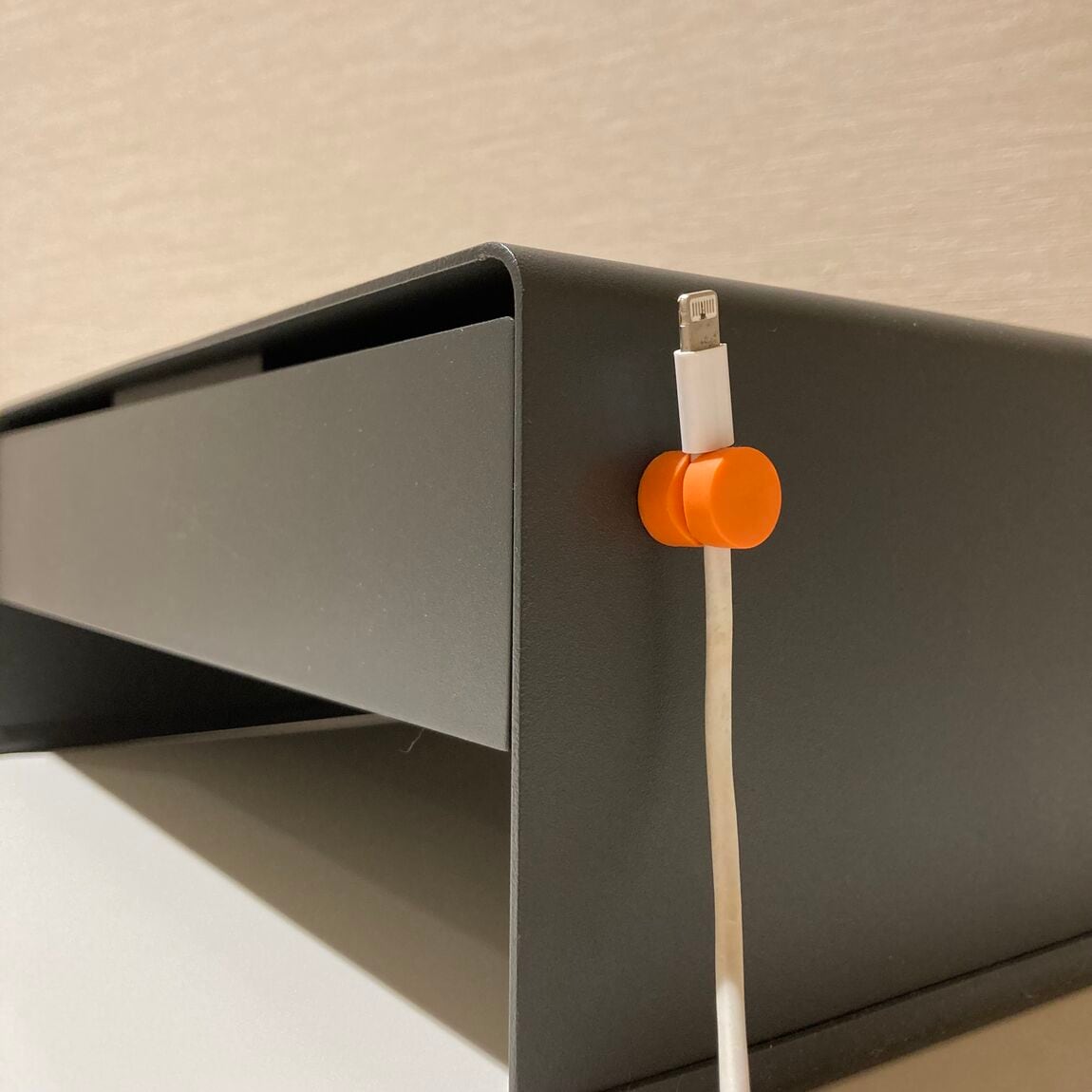無印良品 マグネットケーブルホルダー