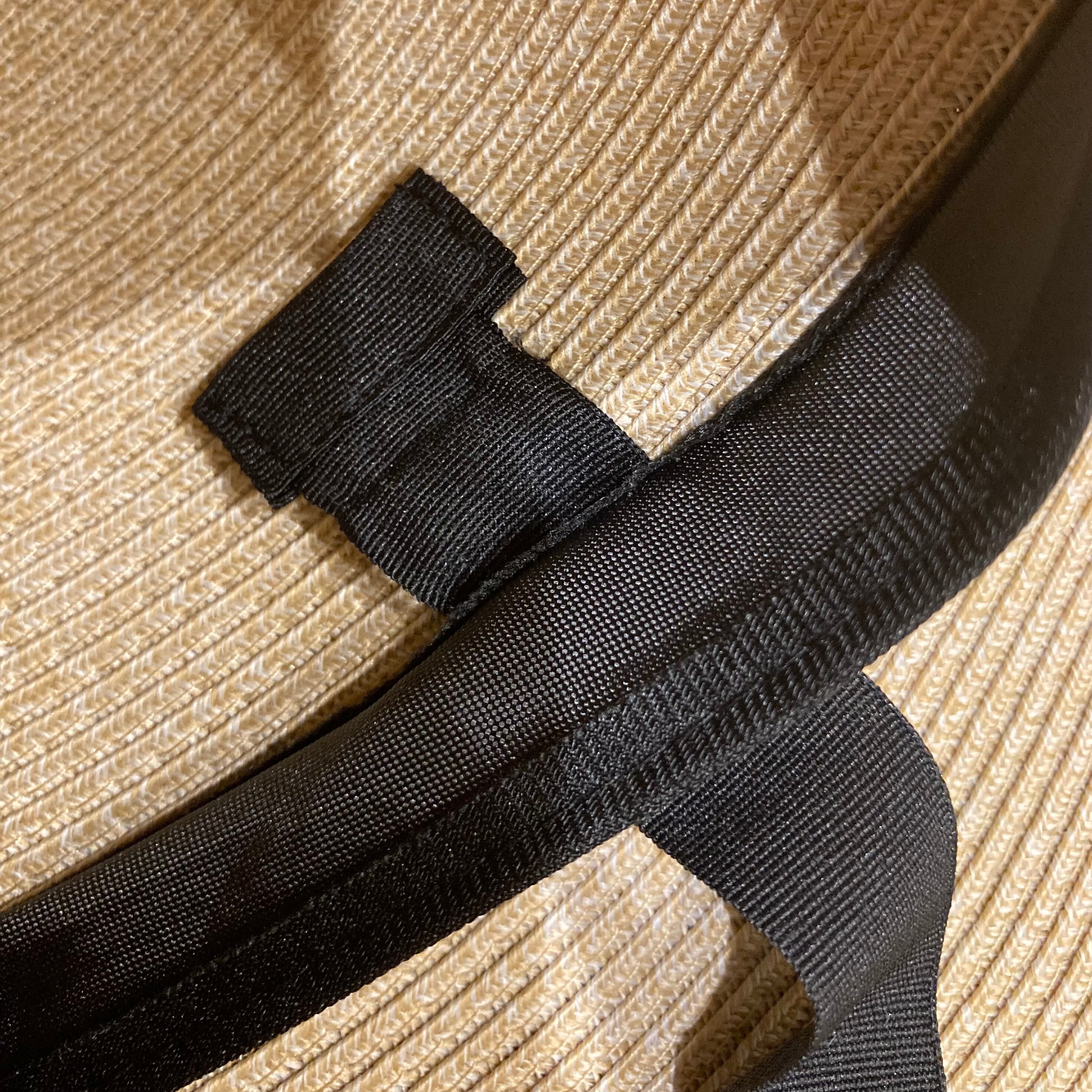 紐は取り外せます
