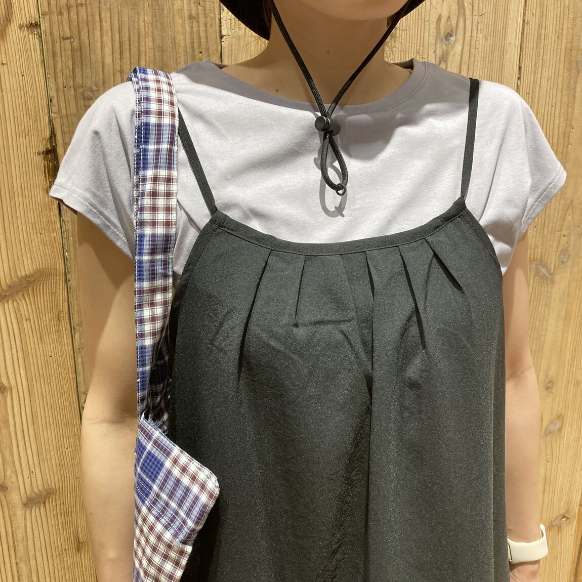 婦人スタッフコーデ