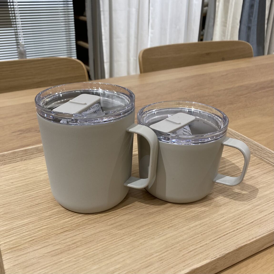 メモリ付きマグカップ