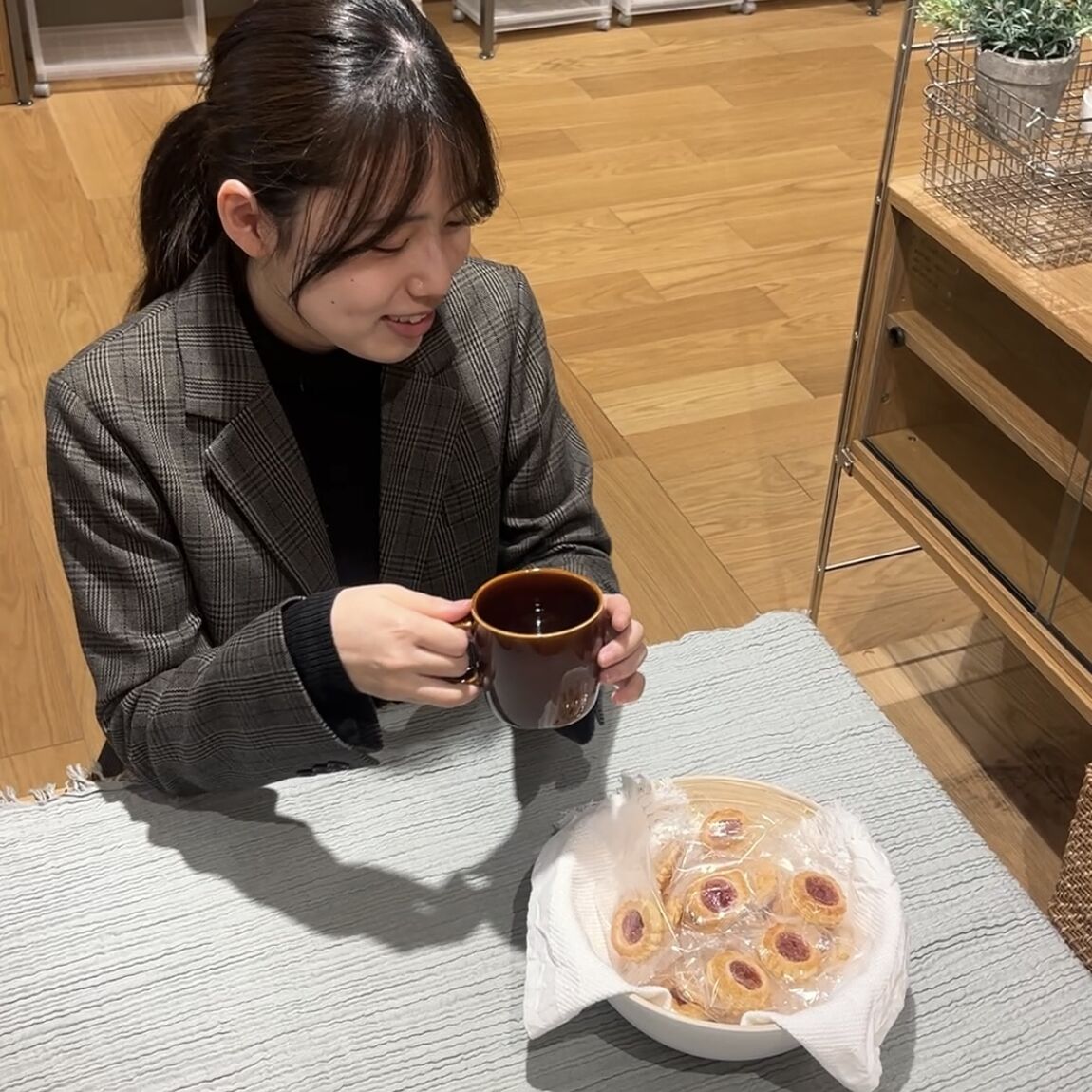 ③
