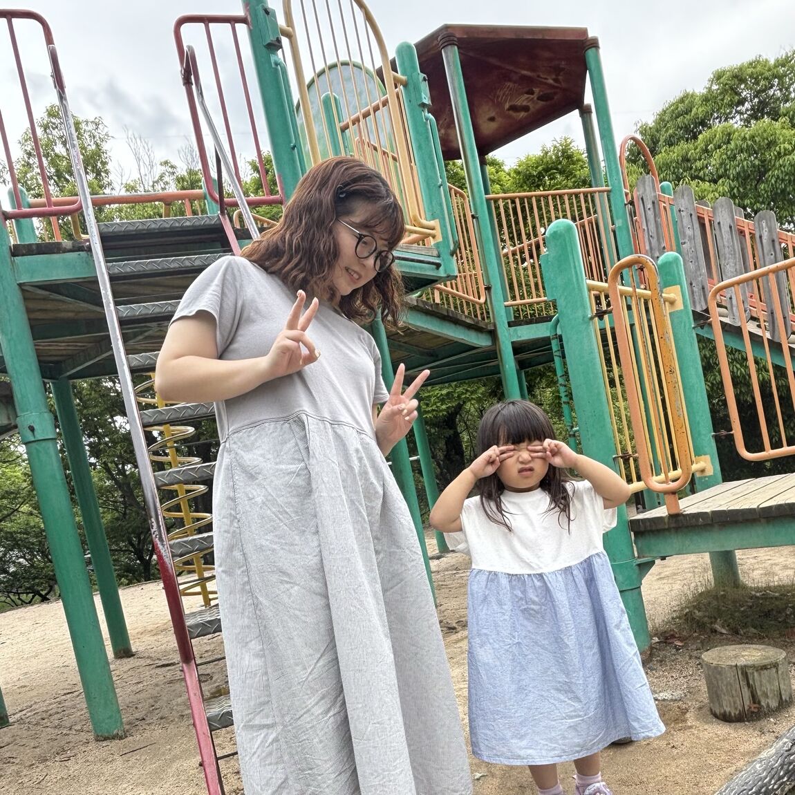 子供と大人の写真