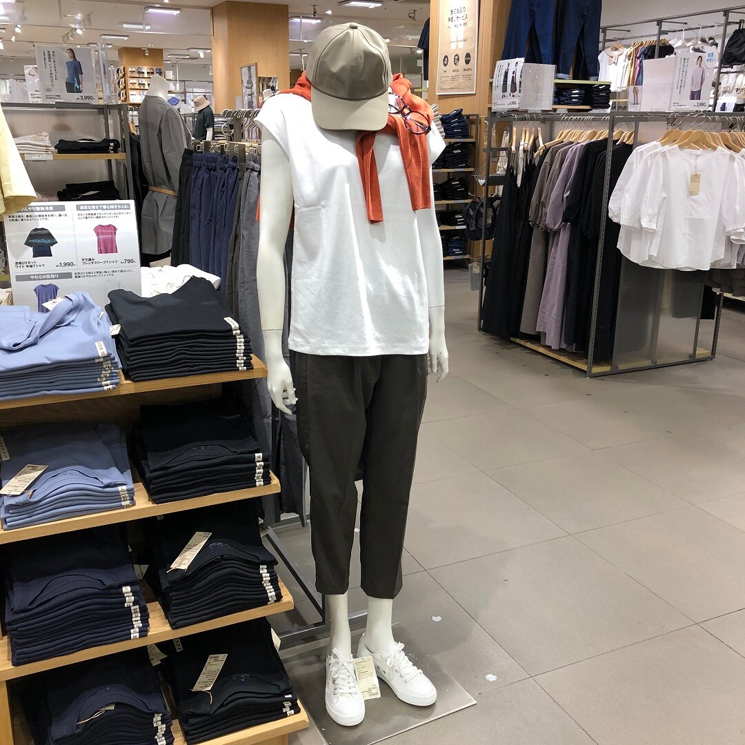 風を通すパンツの写真
