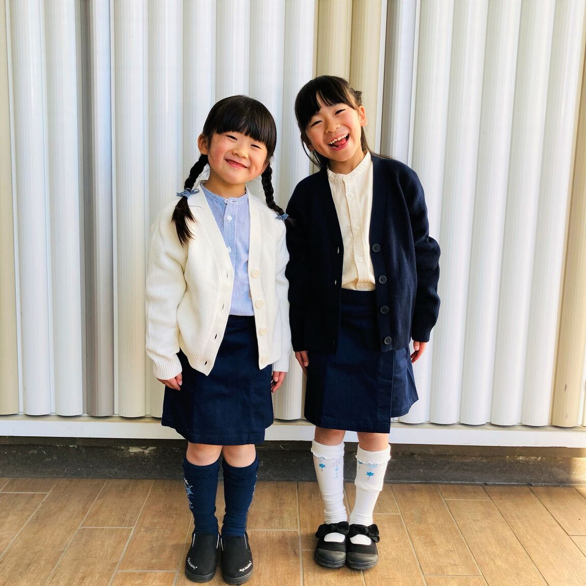 ２
