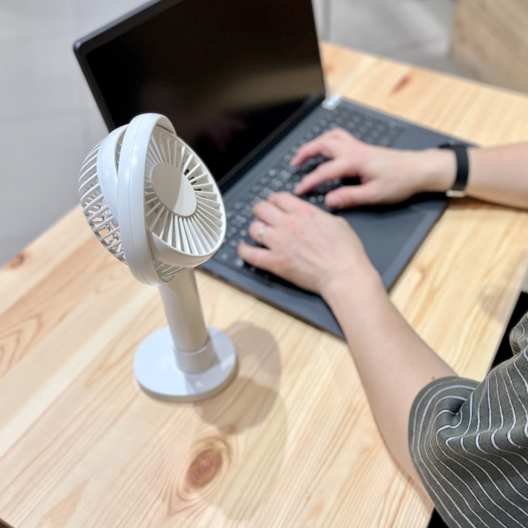 【イオンモール新発田】担当スタッフが選ぶ今月のおすすめ商品～角度が変えられる充電式ハンディファン